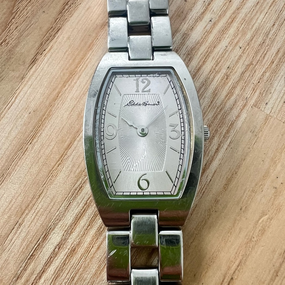 Eddie Bauer ladies rectangular silver tone bracelet watch NEW BATTERY